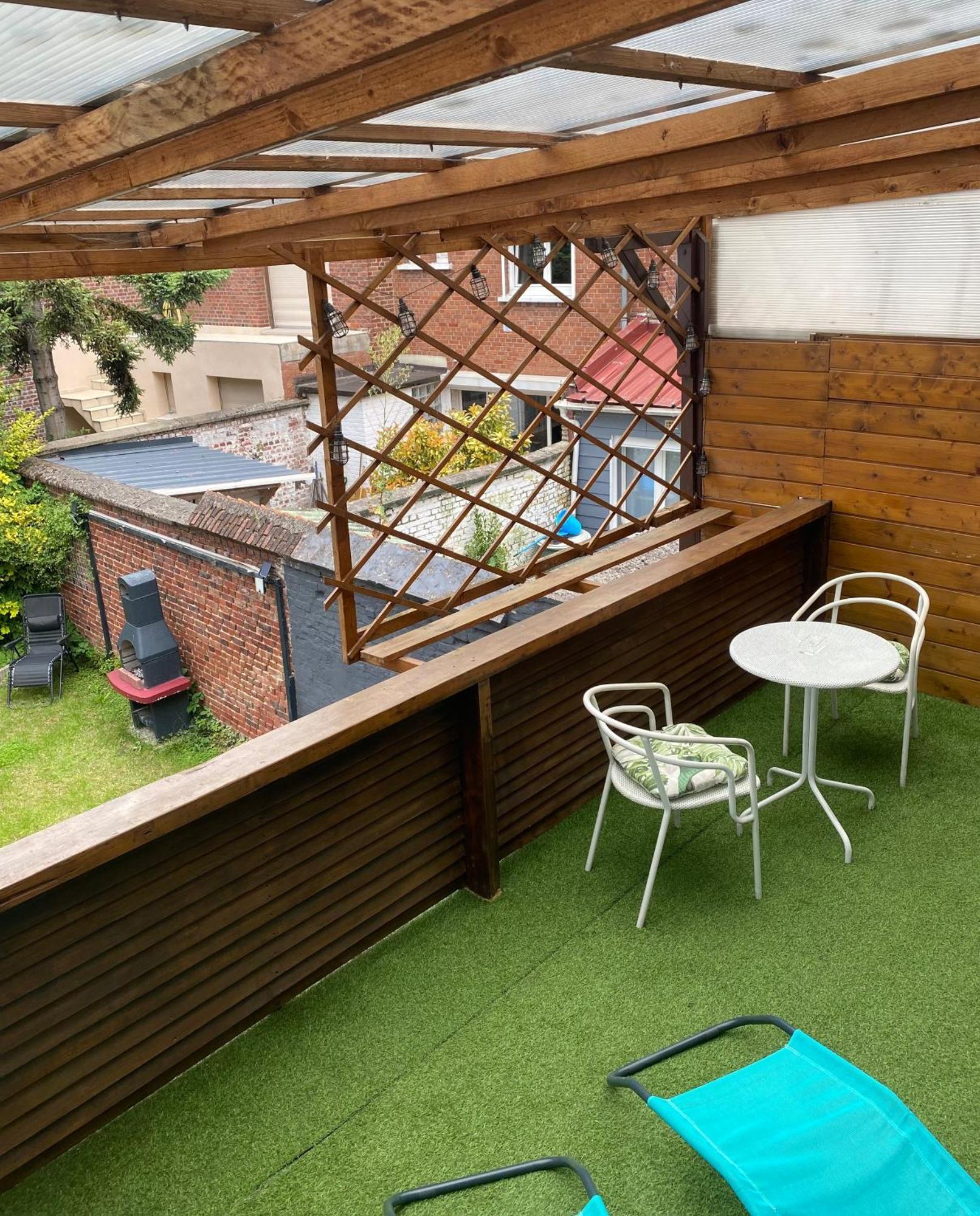 La Terrasse, Train Lens - Paris Trajet D'Environ 1 Heure 10 Minutesアパートメント エクステリア 写真
