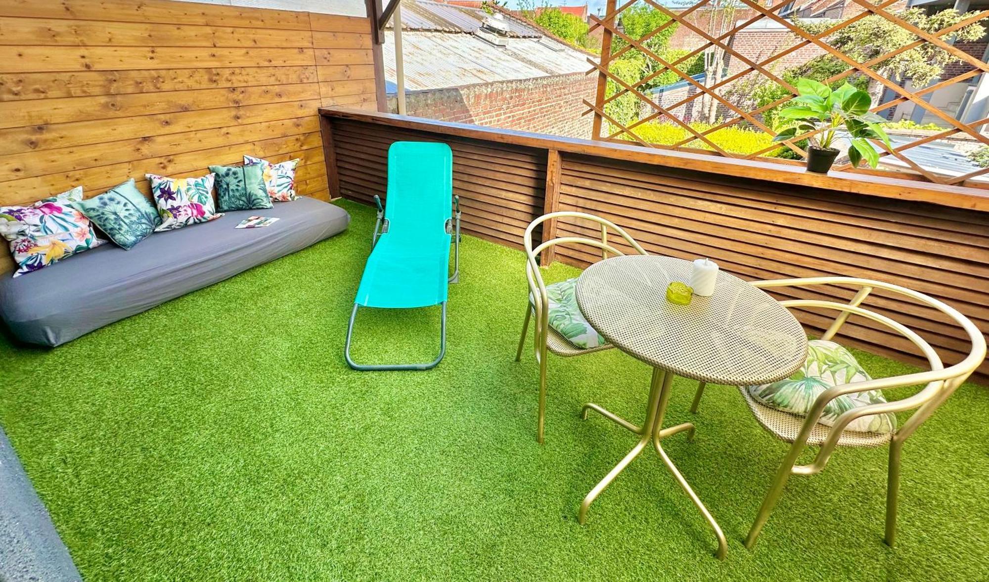 La Terrasse, Train Lens - Paris Trajet D'Environ 1 Heure 10 Minutesアパートメント エクステリア 写真